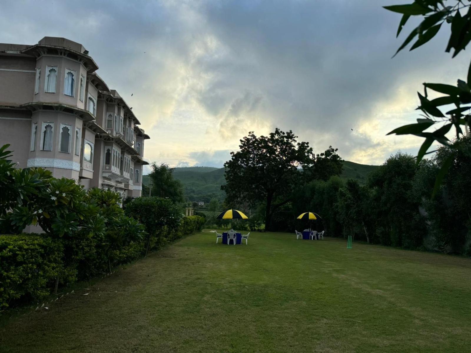 Jag Aravali Resort Udaipur By Naina Staycation - Best For Corporate Events - Family Parties - Mice Exterior photo