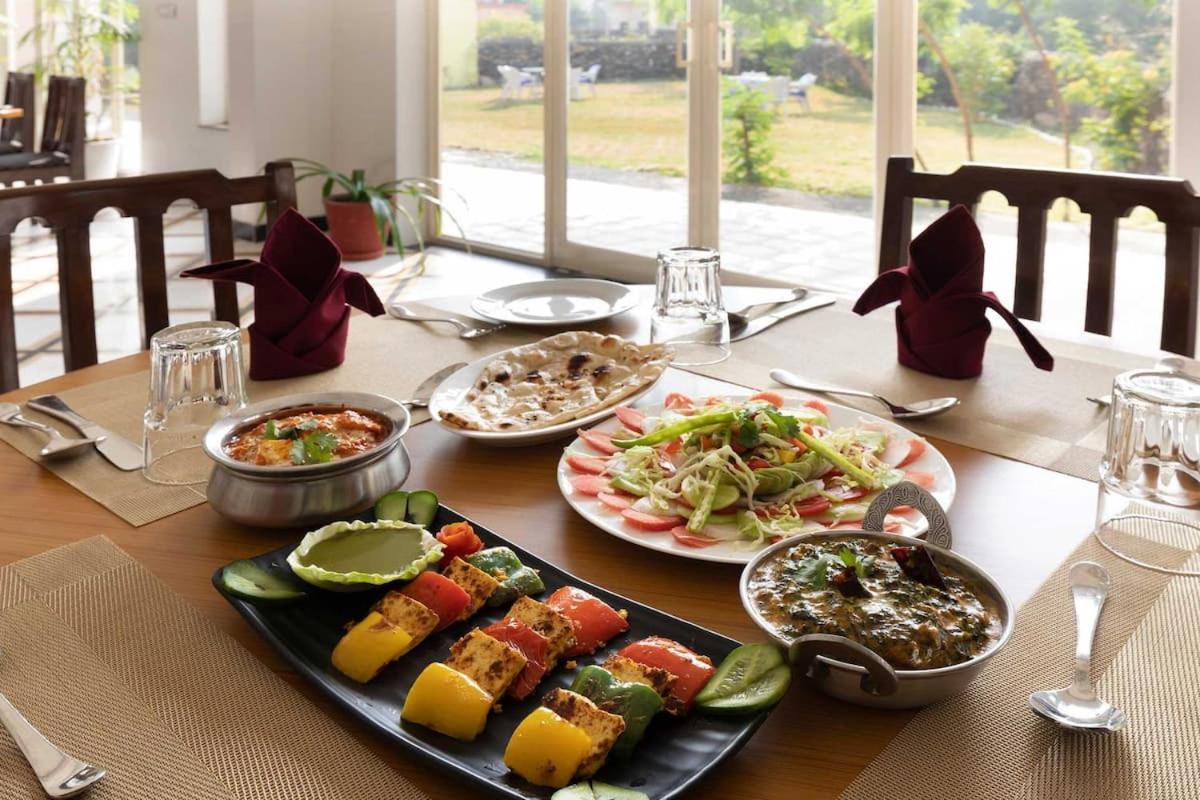 Jag Aravali Resort Udaipur By Naina Staycation - Best For Corporate Events - Family Parties - Mice Exterior photo